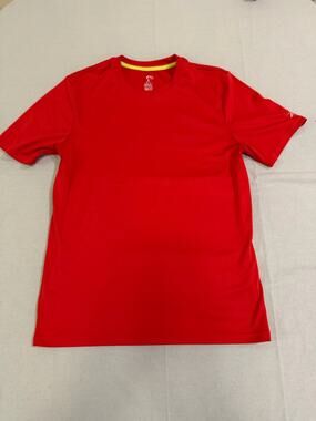 Pro Player Mens Medium Red Performance Athletic Workout T Shirt 100% Polyester